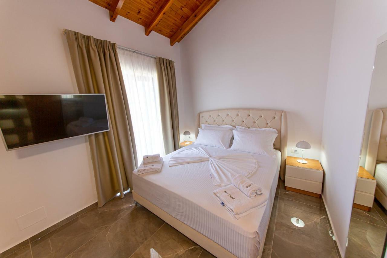 Santa Oliva Suites Ksamil Exterior foto
