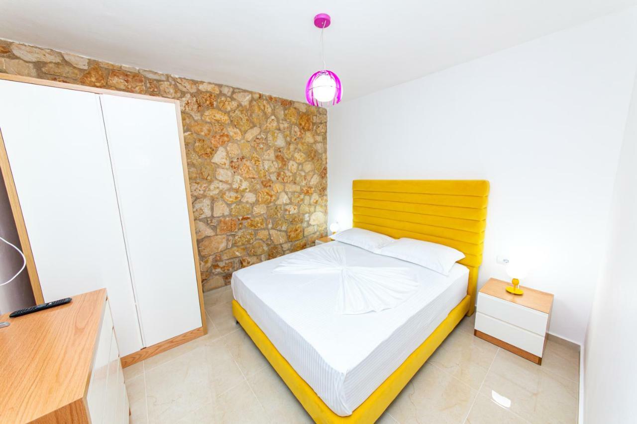 Santa Oliva Suites Ksamil Exterior foto